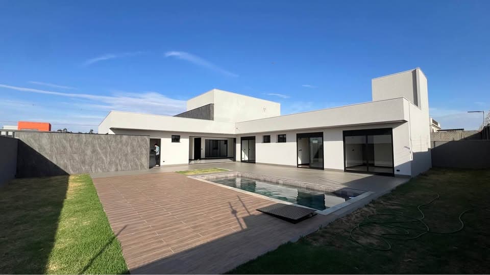Residência de Alto Luxo Riviera Garden c/ Lazer Privativo em Mandaguaçu